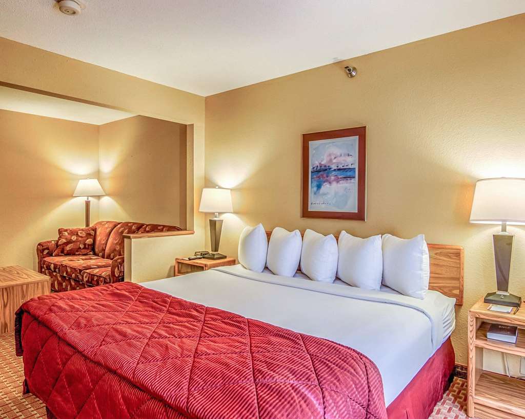 Quality & Downtown - Waterparks Area Hotel Wisconsin Dells