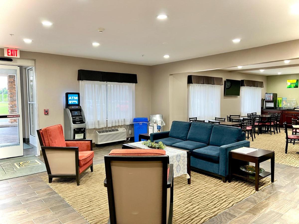 Quality Inn&suites 2*